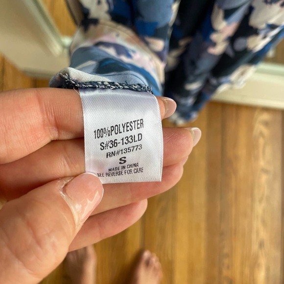 VICI Hilsdale Maxi floral Wrap Dress Size S NWOT - Picture 8 of 11